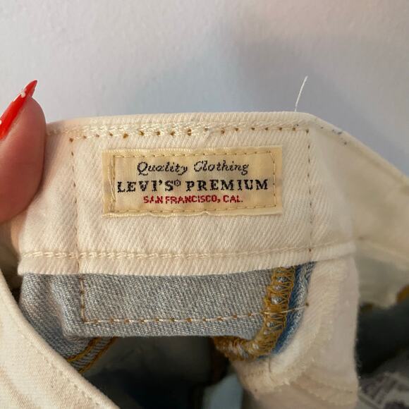 Levi's 501 Premium Taper Jeans Cotton Button Fly White Blue Women's size 28 x 26 - Picture 11 of 13